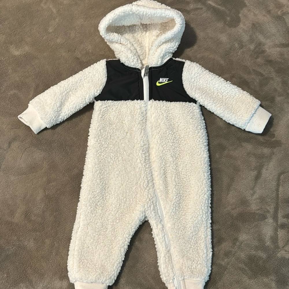 Nike Baby Winter Fur Suit